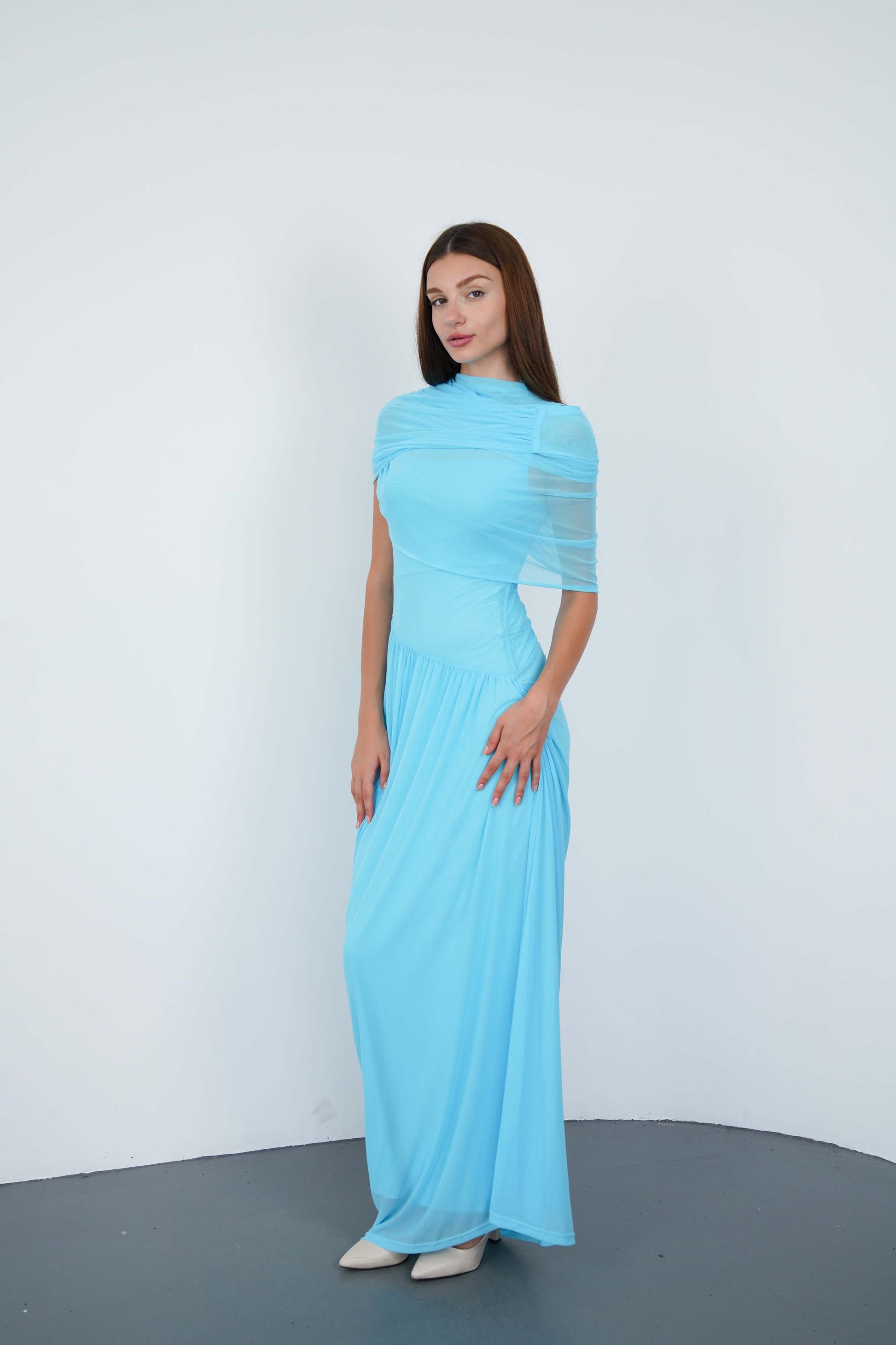 Loverson™ Mavi Asimetrik Pileli Maxi Elbise
