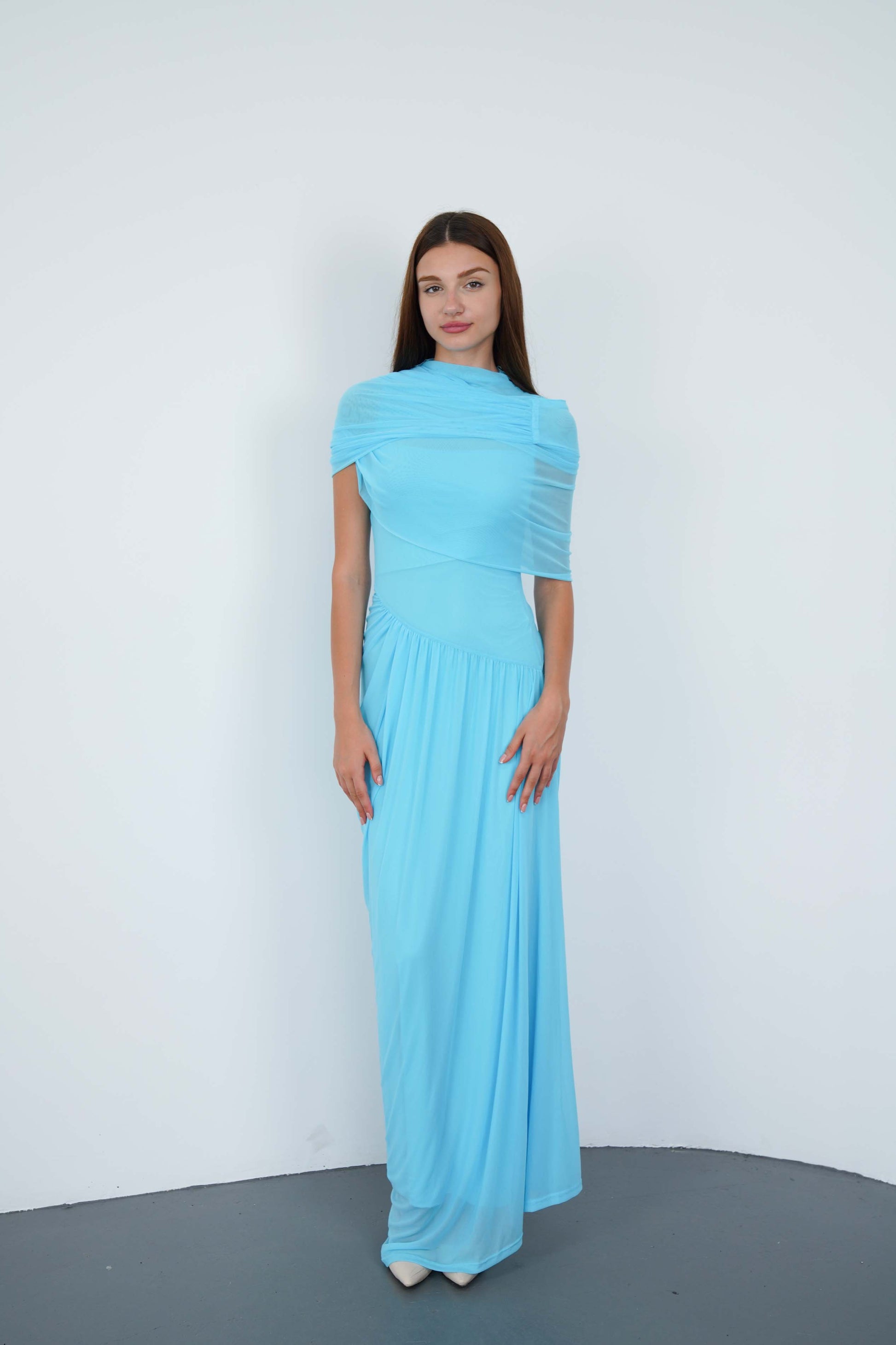 Loverson™ Mavi Asimetrik Pileli Maxi Elbise
