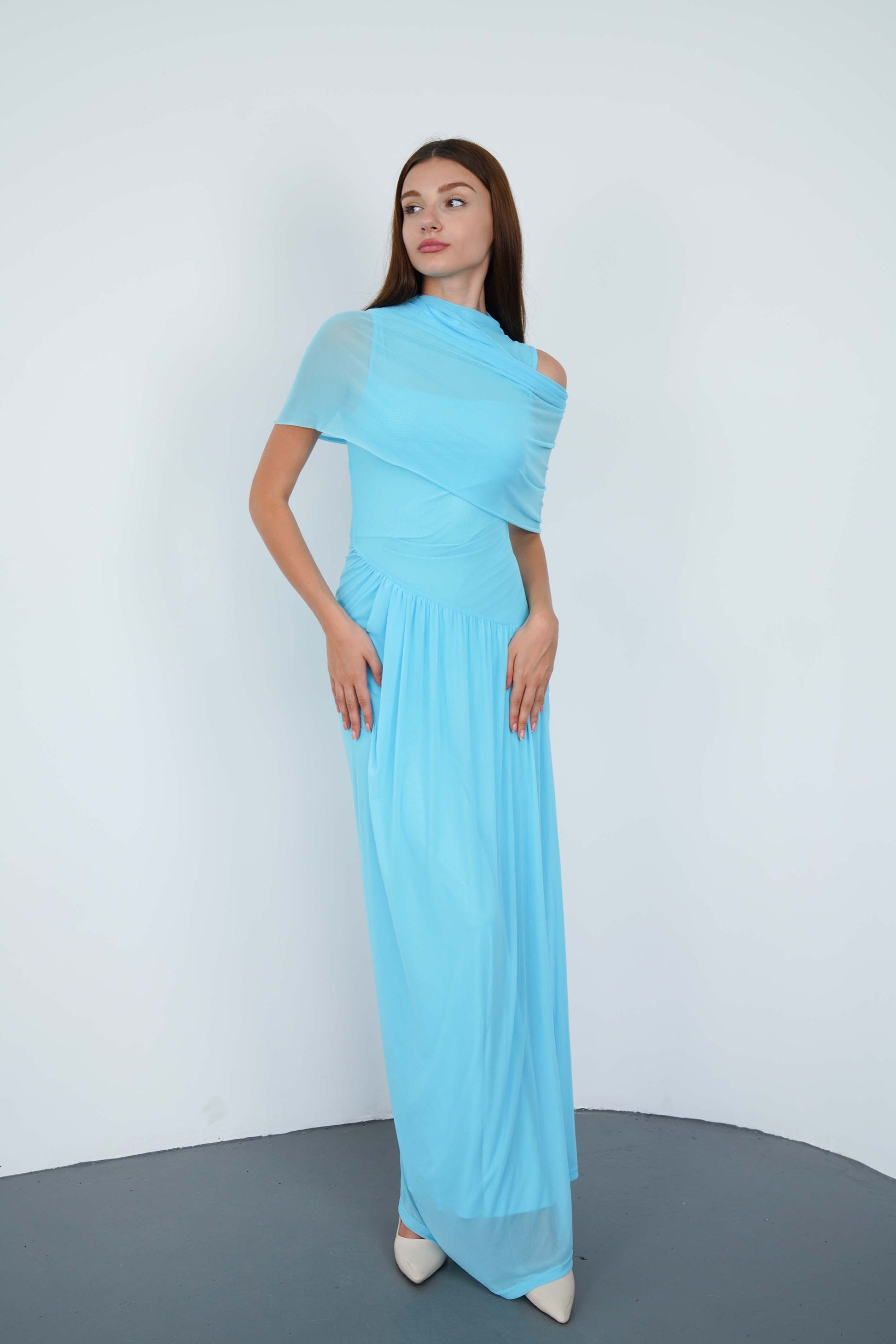 Loverson™ Mavi Asimetrik Pileli Maxi Elbise