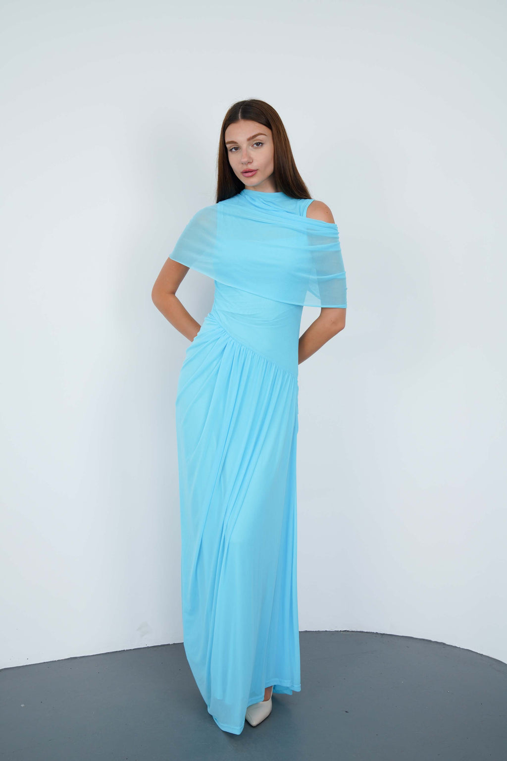 Loverson™ Mavi Asimetrik Pileli Maxi Elbise