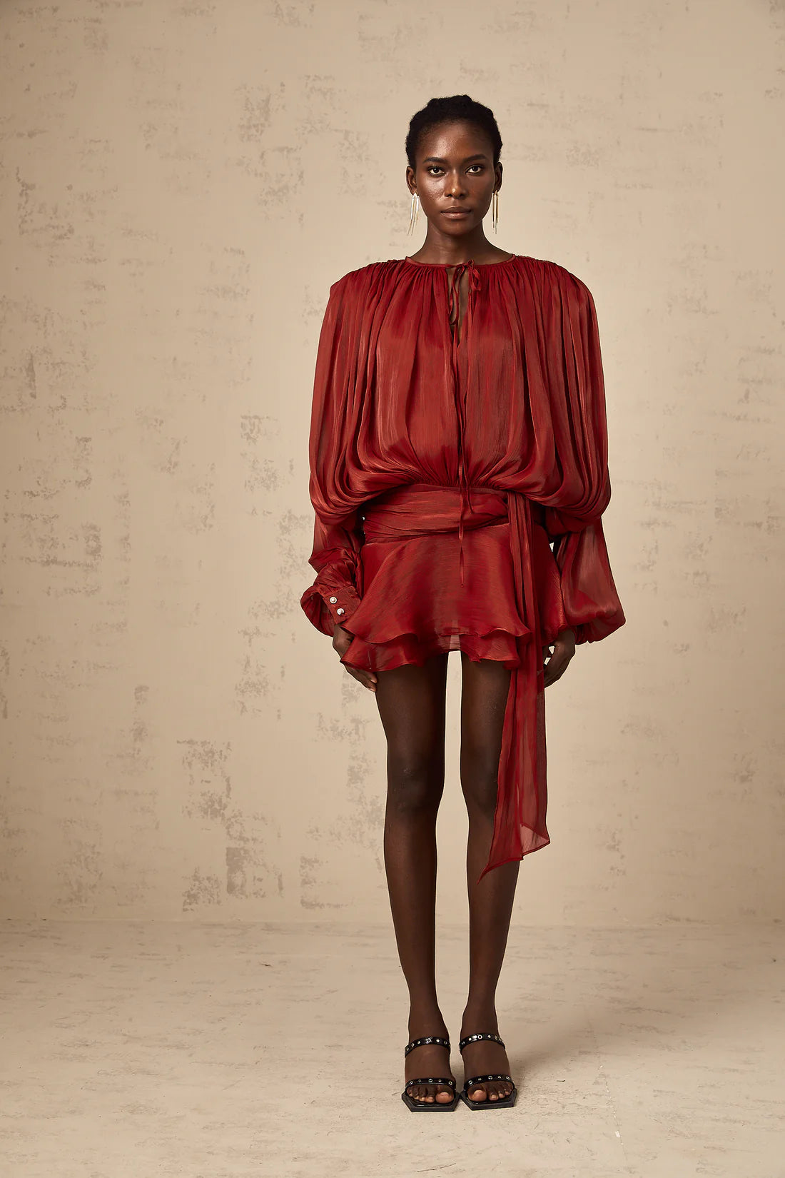 Loverson ™Crimson Elegance Drapeli Saten Bluz