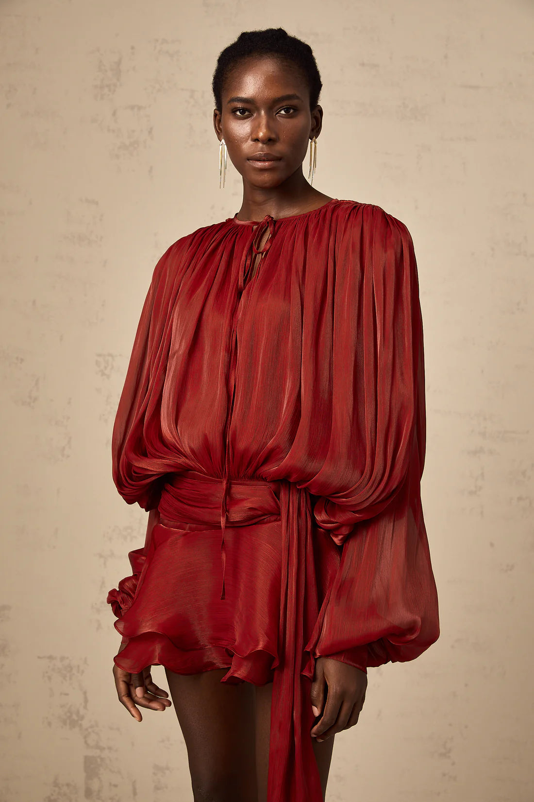 Loverson ™Crimson Elegance Drapeli Saten Bluz