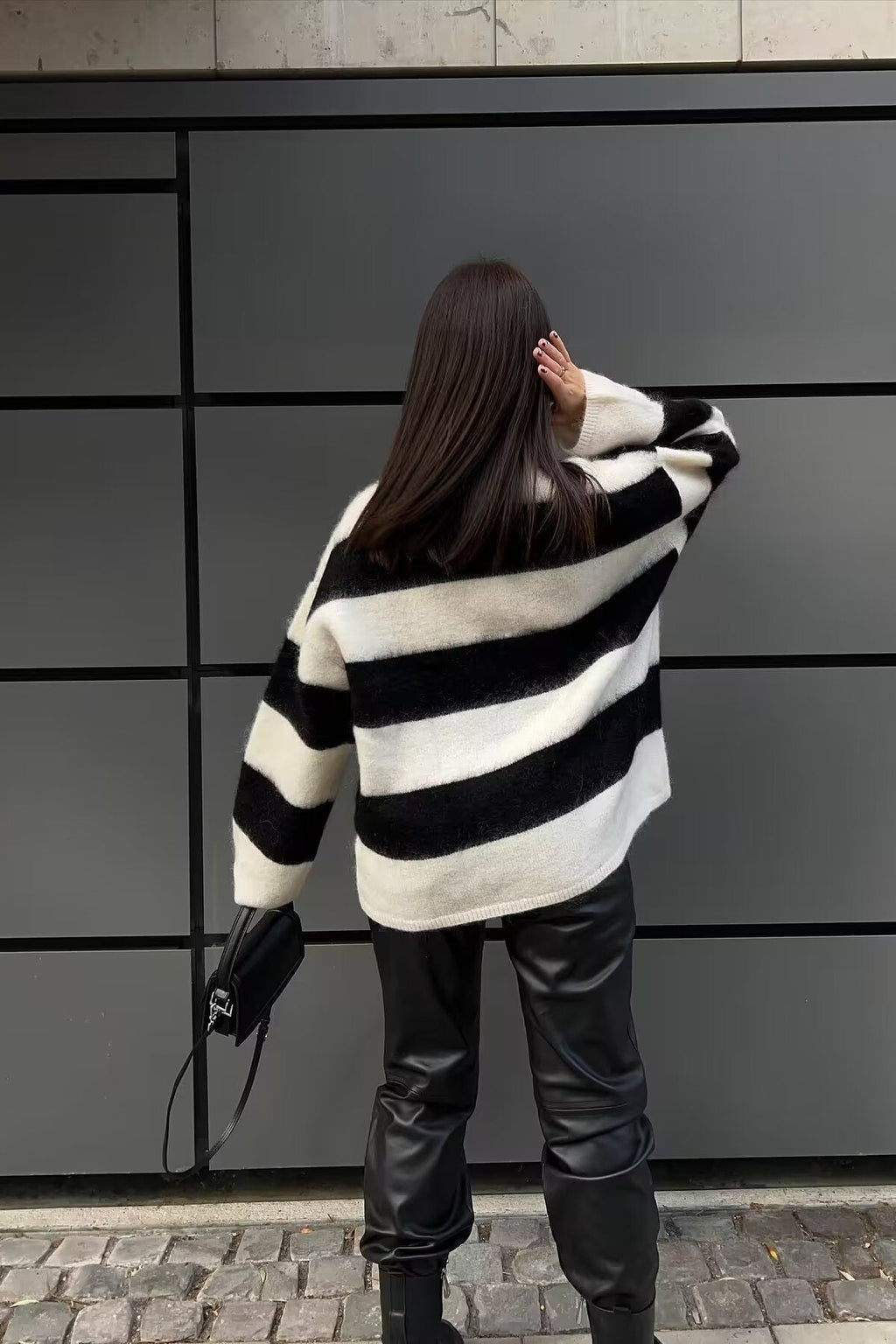 Loverson™ Örme Yuvarlak Yaka Günlük Kazak