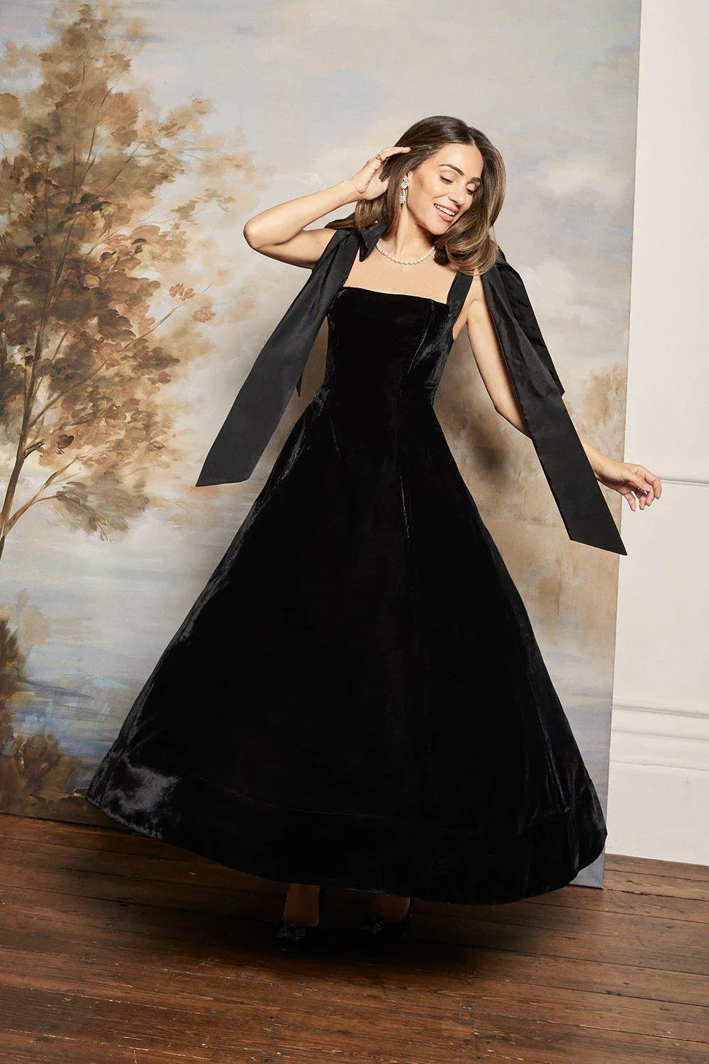 Loverson™ Amira Straplez Fiyonk Midi Elbise