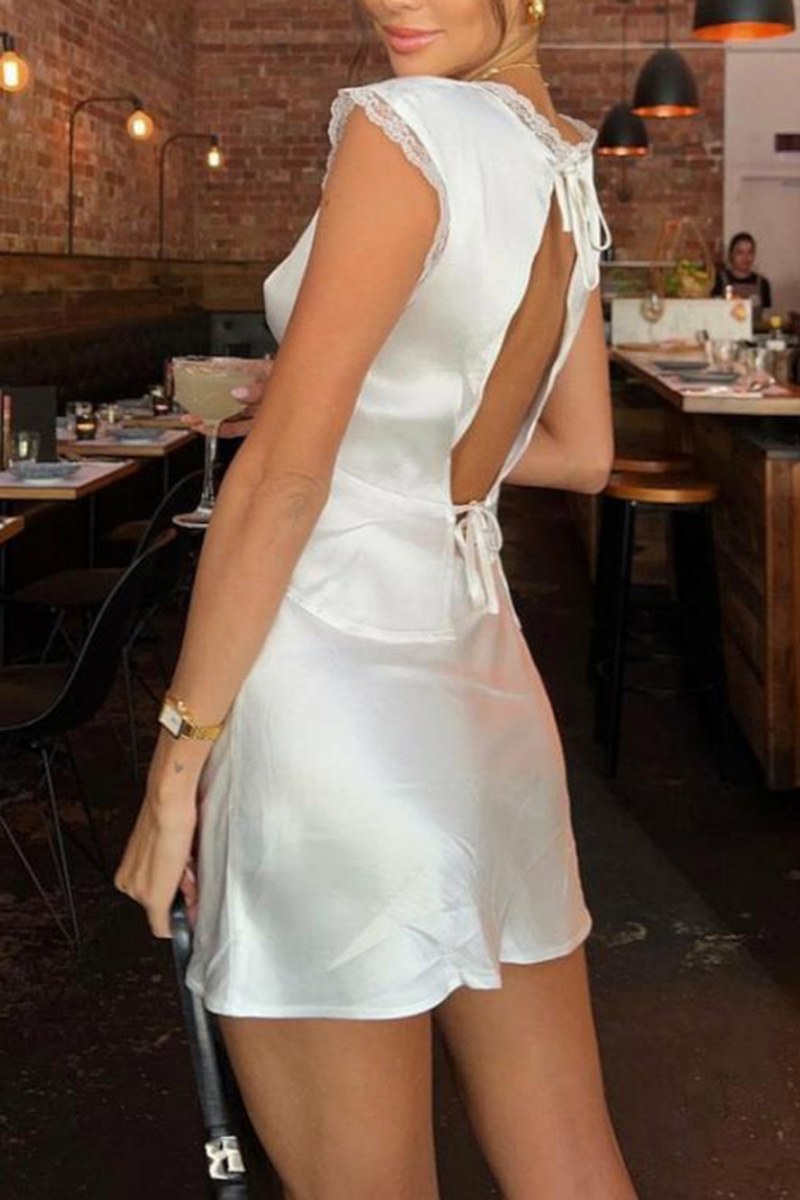 Loverson™ Dantel Kenarlı Saten Etek Takımı